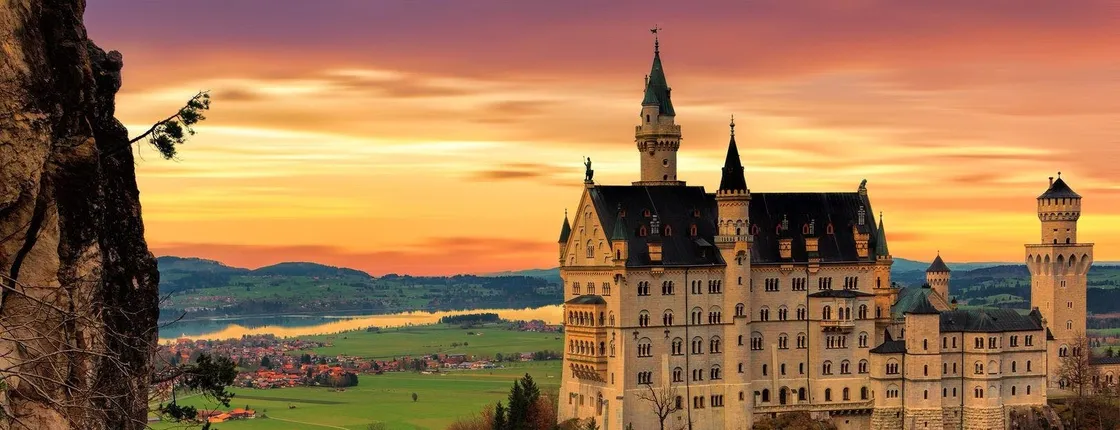 Bavarian castles self-guided audio tour of Neuschwanstein and Alps