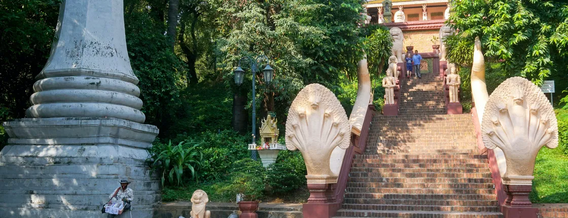 Full-day Phnom Penh private city tour