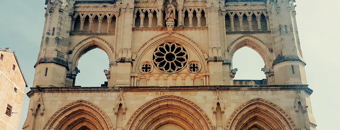 Cuenca's cathedral and city tour from Madrid