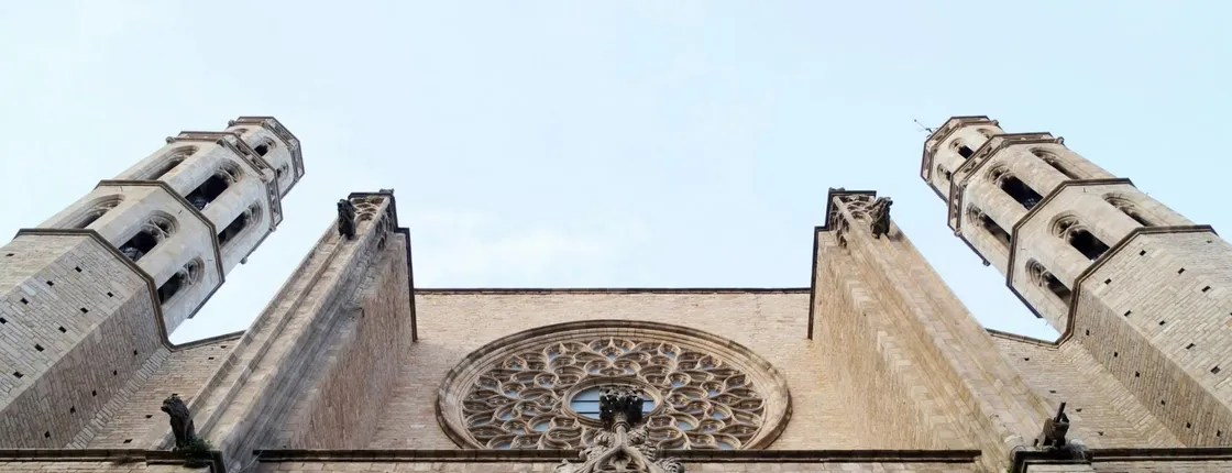 Santa Maria del Mar entry tickets and hosted access