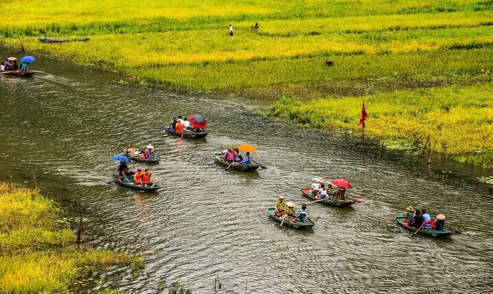 Hanoi - Bai Dinh Pagoda and Natural Trang An excursion sightseeing full day