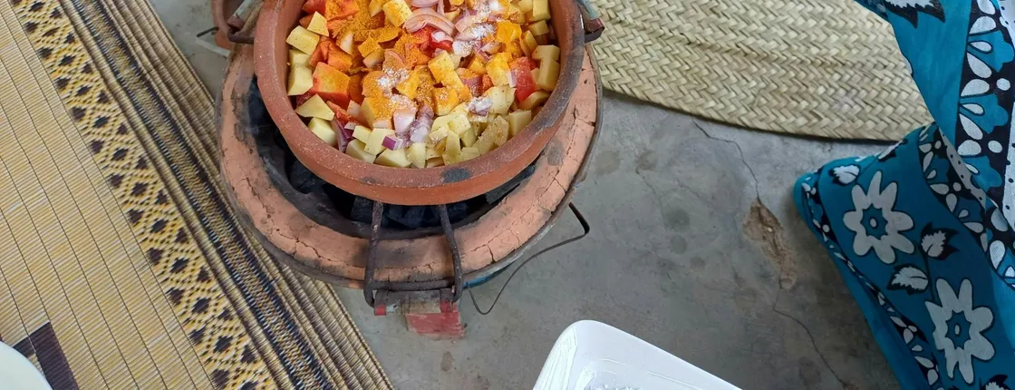 Local life and home cooking tour with the Zanzibari Mamas