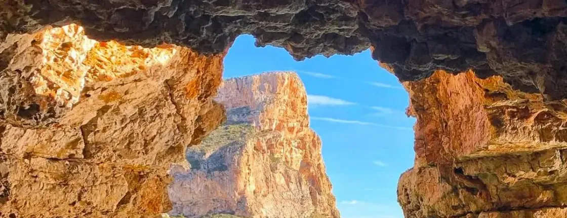 Cala del Moraig Hiking and Beach Trip from Valencia