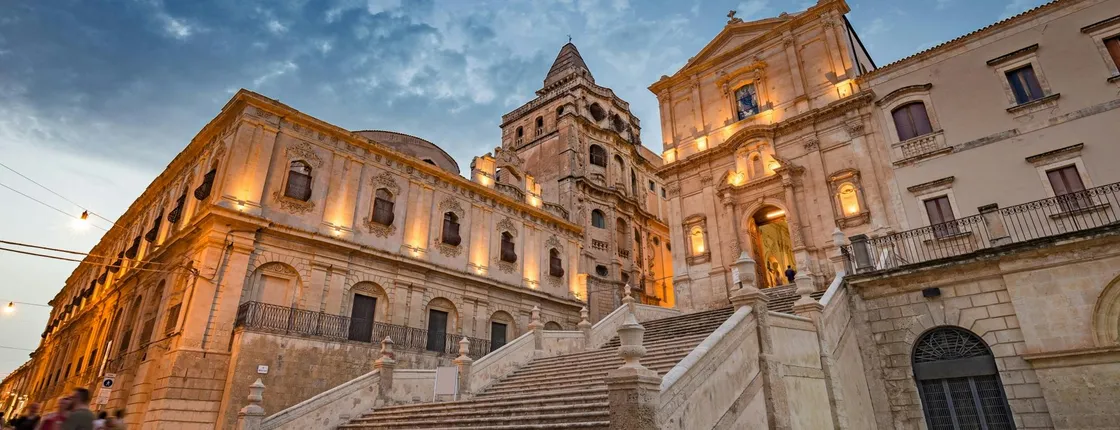 Noto, Ortigia and Syracuse Archaeological Park tour from Taormina