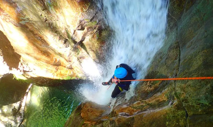 Ecouges sensational canyoning in the Vercors (Grenoble / Lyon)