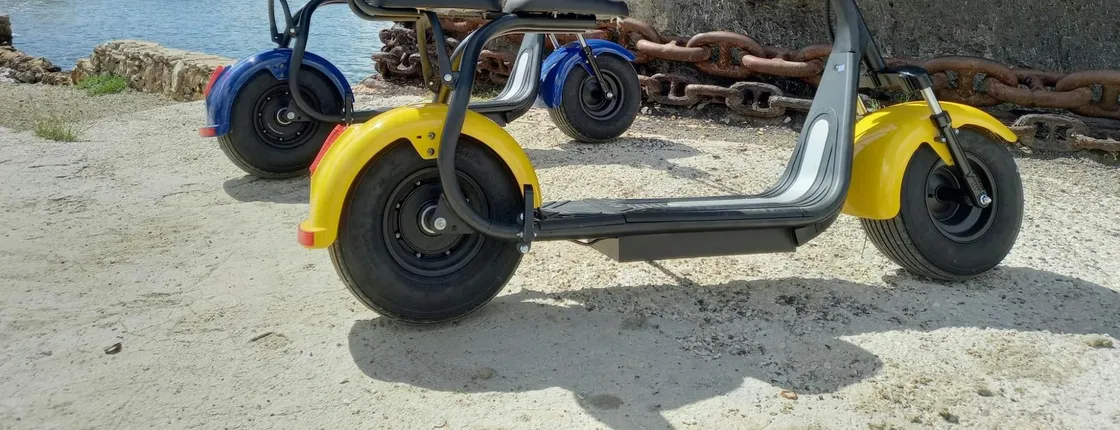 Electric scooter tour in Jan Thiel area