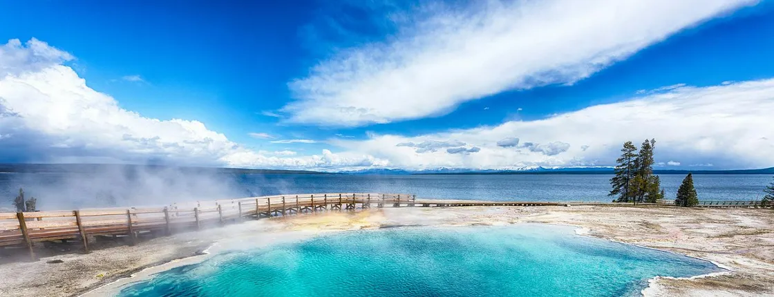 Self-guided audio tour of West Thumb Basin of Yellowstone