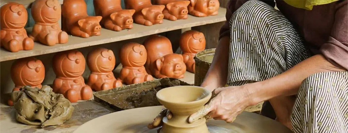 Hoi An's craft villages boat tour and lantern making class