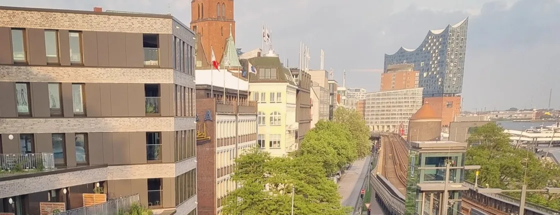 St. Pauli running tour with insider tips