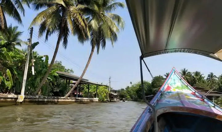 Private tour at Damnoen Saduak Floating Market 