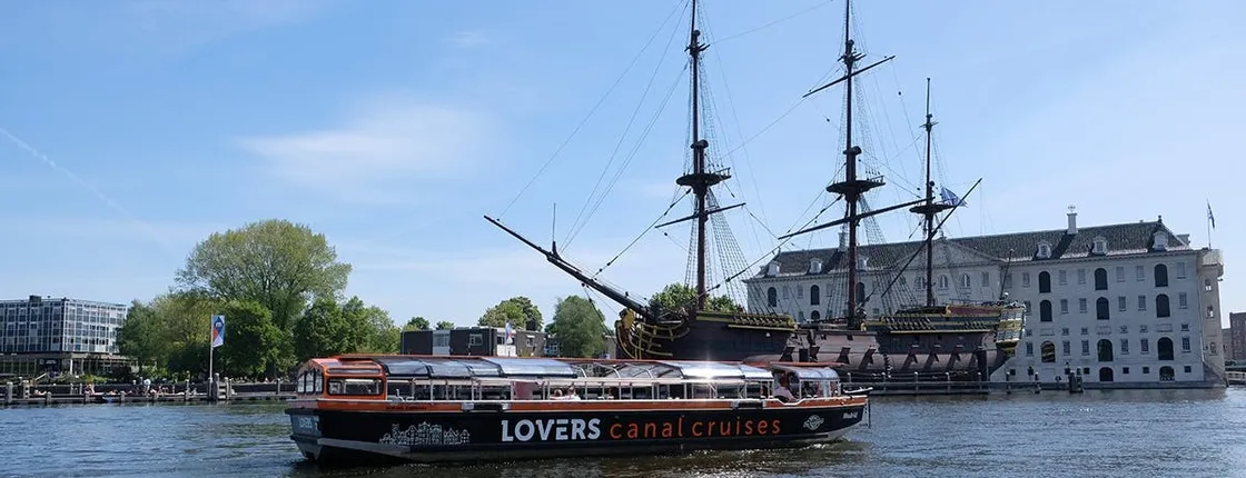 Amsterdam canal cruise by semi open boat