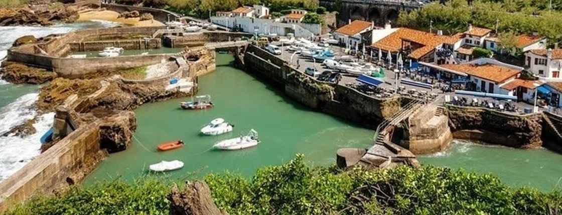 Biarritz, Bayonne and San Sebastián tour from San Sebastián