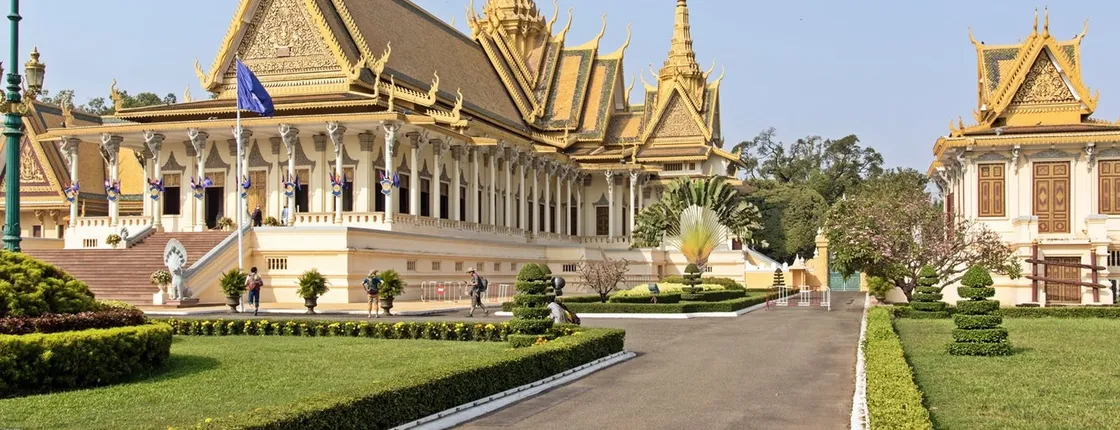 Half-day Phnom Penh private city tour