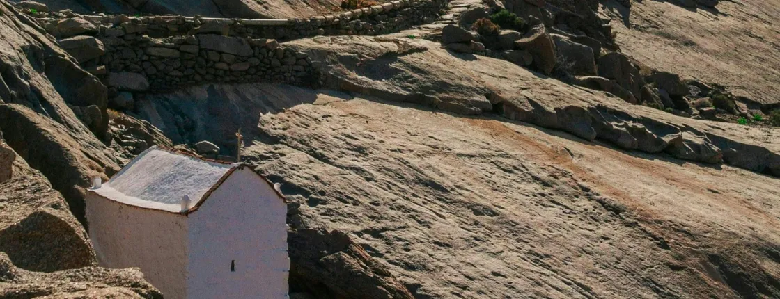 Fuerteventura Las Peñitas and Ajuy guided hiking tour