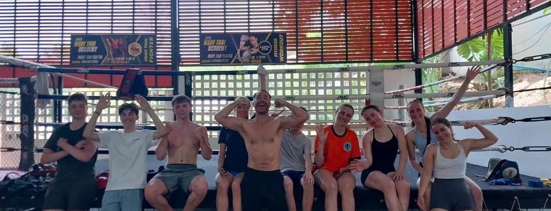 Muay Thai introductory group class for beginners in Koh Lanta