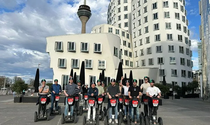 Düsseldorf Segway Tour: Classical City Experience