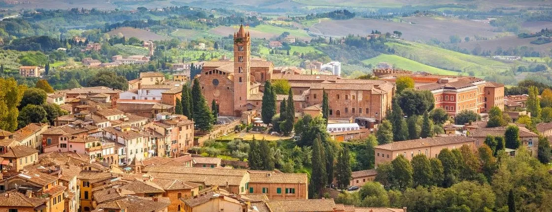 A walking riddle hunt through Siena