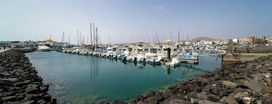 One-way ferry ticket with Balearia Canarias to Lanzarote