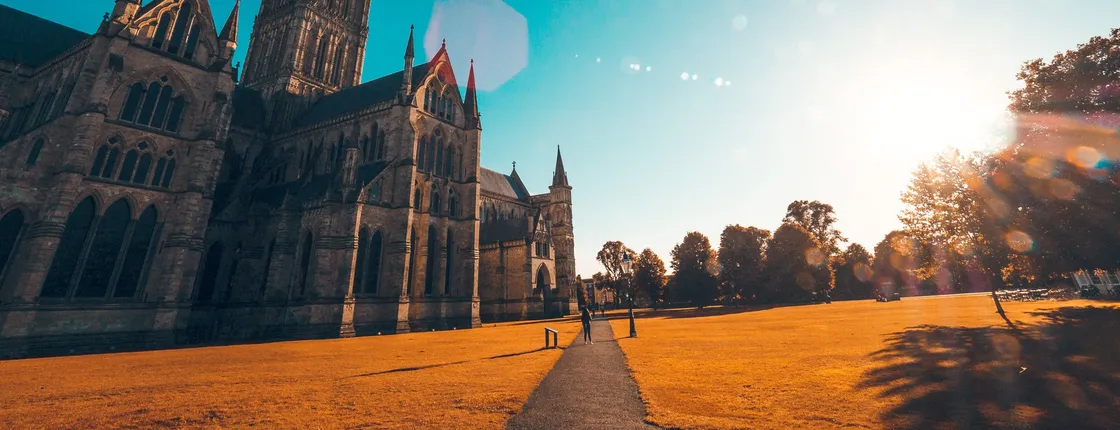Salisbury and Stonehenge Tour App & Game