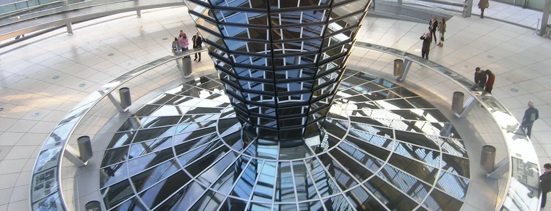 Berlin Reichstag tour in German with a visit inside the building