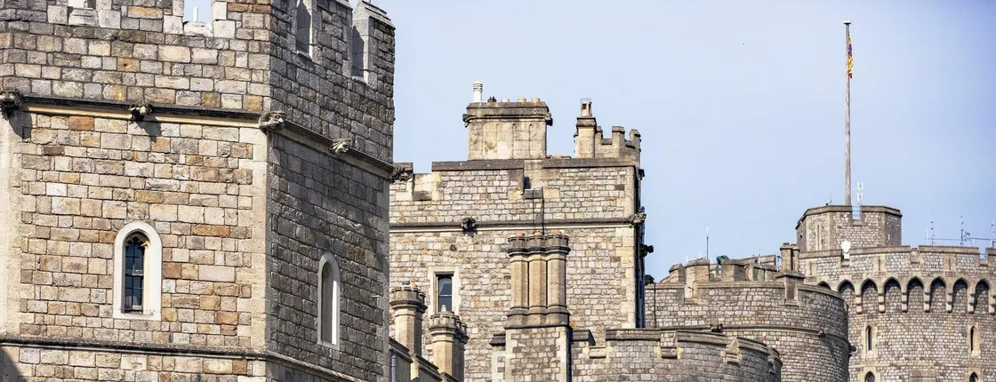 Windsor Castle and Stonehenge with private group car tour from London