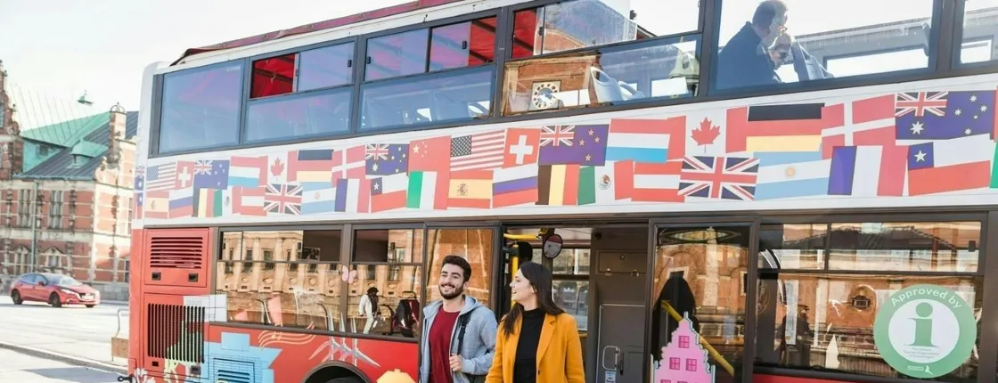 Copenhagen hop-on hop-off bus with 1-hour boat cruise