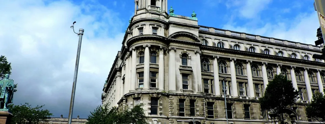 Belfast 1-hour tour with a local