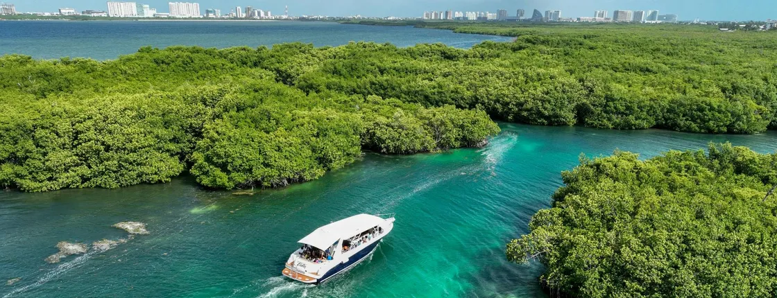 Isla Mujeres full-day sailing tour