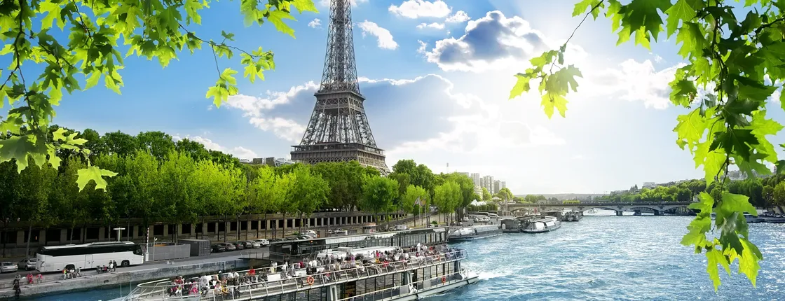 Tootbus must-see Paris hop-on hop-off bus tour with cruise