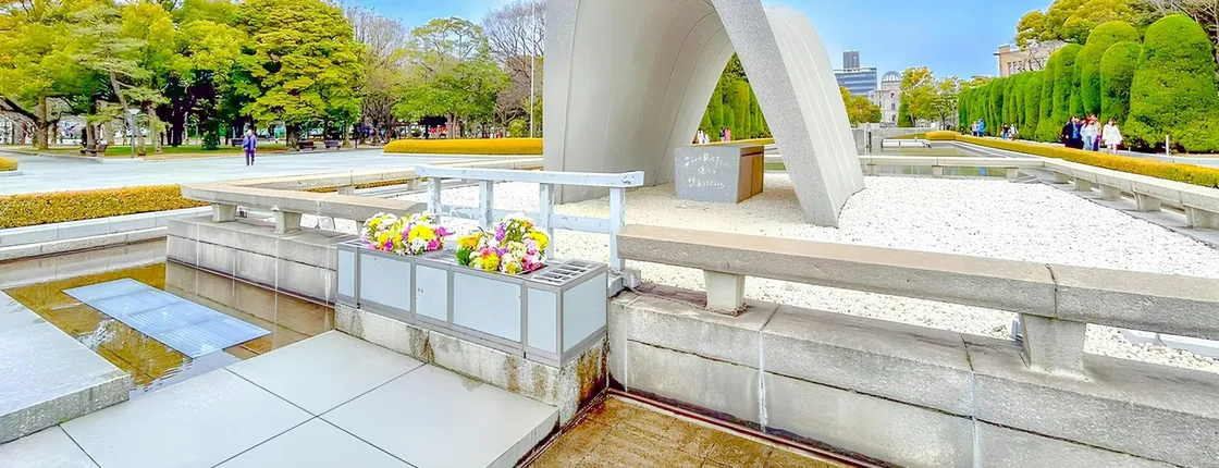 Day trip to Hiroshima and Miyajima by bullet train from Tokyo