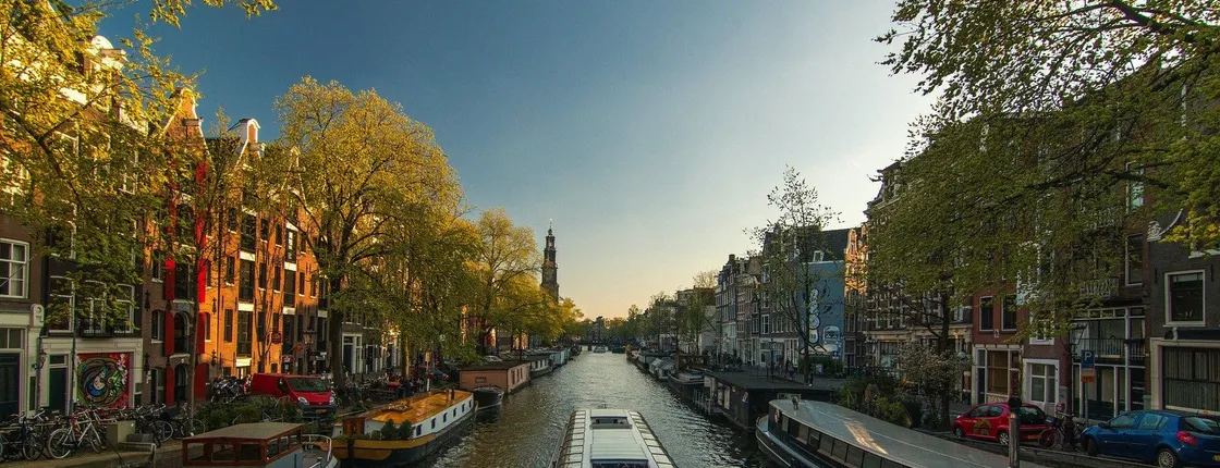 Luxury private Amsterdam city tour by car