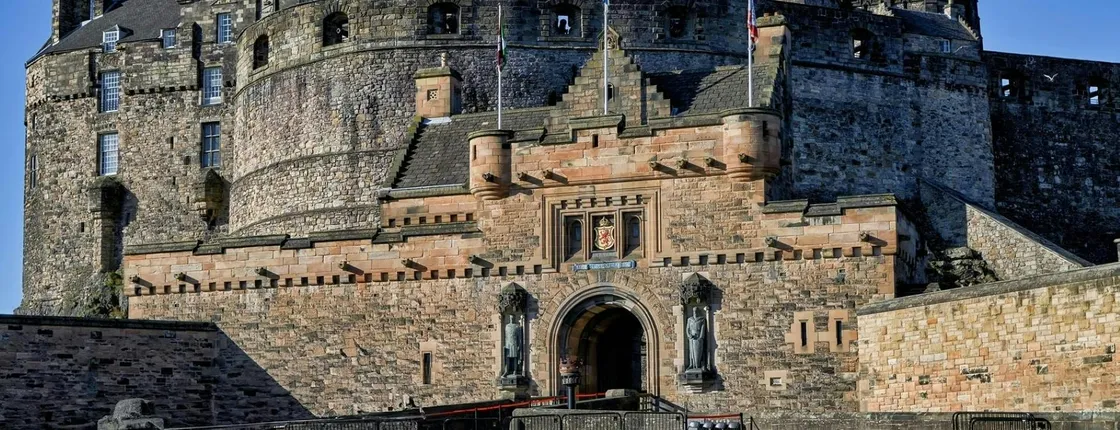 Edinburgh Castle express guided tour with entrance tickets