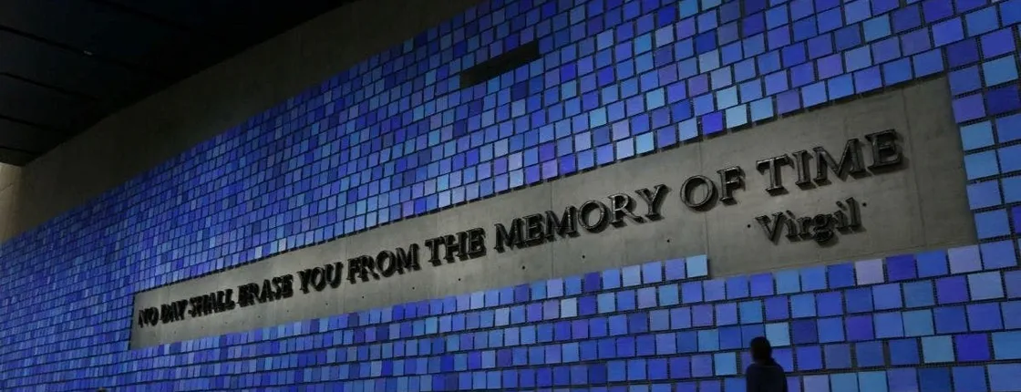 9-11 Museum guided walking tour in New York