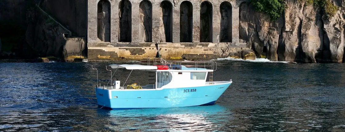 Full-day Positano and Amalfi boat tour with lunch