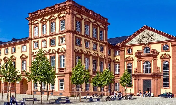 Historic Mannheim: Exclusive Private Tour with a Local