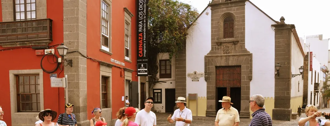Vegueta Old Town guided walking tour from Las Palmas