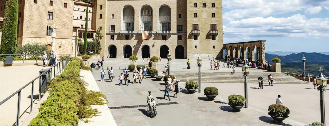 Montserrat and Colonia Güell Tour