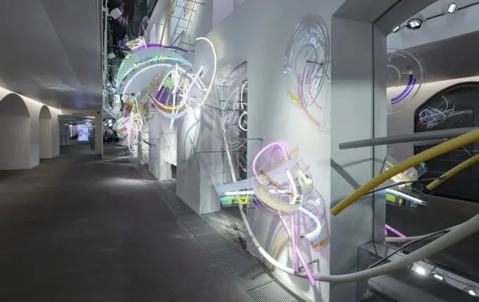 Swarovski exclusive guided tour with drink and gift in Innsbruck