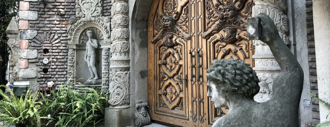 Mexico City exploration game and tour in Chimalistac