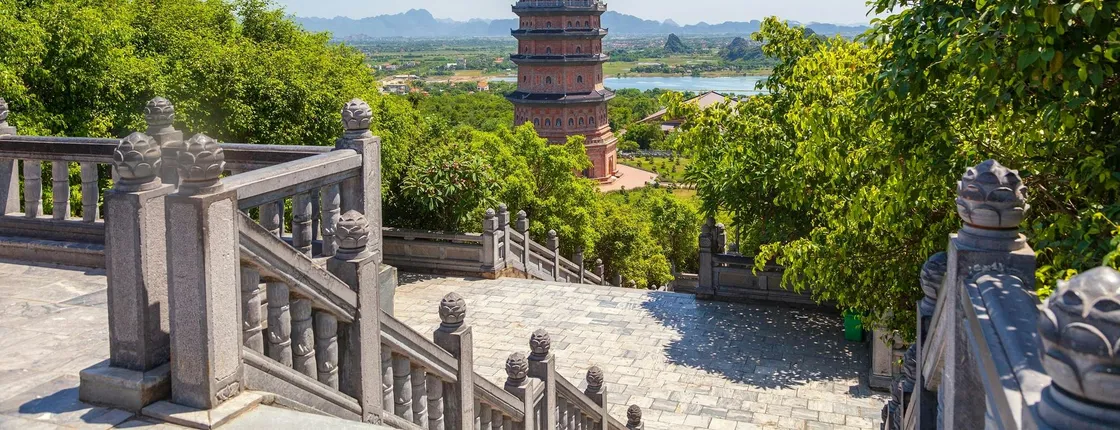 Bai Dinh Pagoda, Mua Cave and Trang An Guided Tour with Buffet Lunch