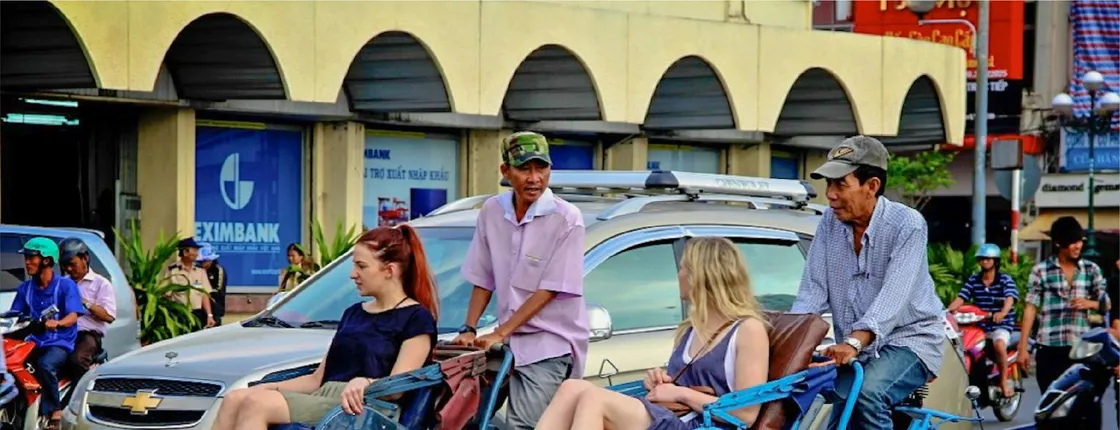 Ho Chi Minh City and China Town tour by cyclo
