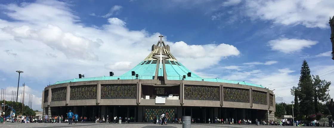 Teotihuacan pyramids and Basilica of Our Lady of Guadalupe guided tour