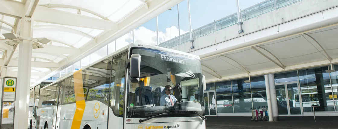 Lufthansa airport express bus to and from Munich city center