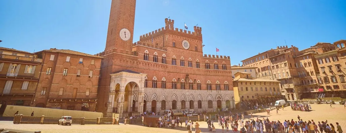 Tuscan villages English guided tour from Rome with Chianti tasting