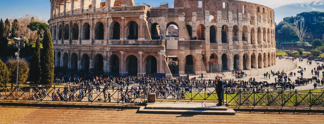 Daily hop on-hop off Rome tour