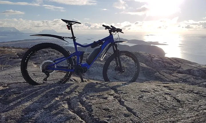 eBike tour to viewpoint Keiservarden