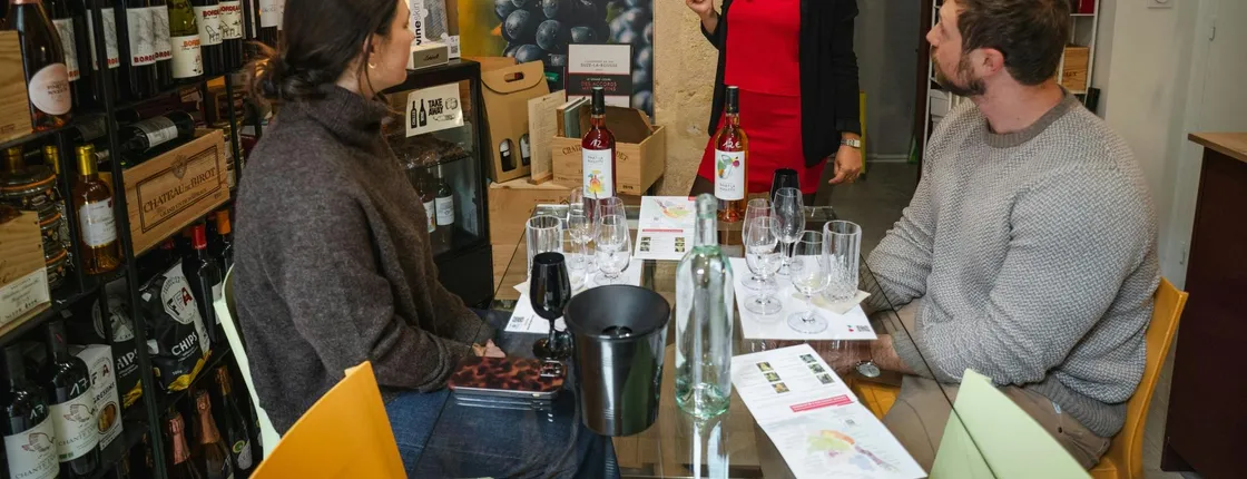 Bordeaux wine course with tasting of 6 wines and food pairing