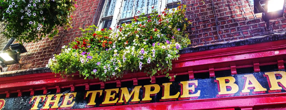 Dublin romantic landmarks self-guided city game