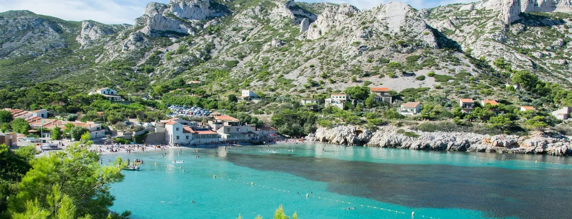 Full day e-bike tour in Calanques and Marseille city