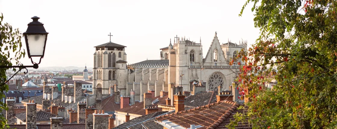 Old Lyon District and Saint-Jean cathedral 3-hour private tour